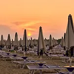 Bright Flat Next To The * Bibione