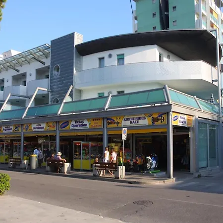 公寓 Bright Flat Next To The - Beahost 比比翁