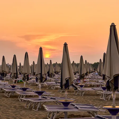 Bright Flat Next To The * Bibione