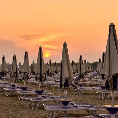 Bright Flat Next To The Bibione